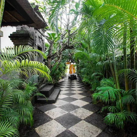 Villa Pantai Karang-2