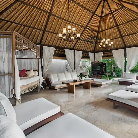 Villa Pantai Karang-3